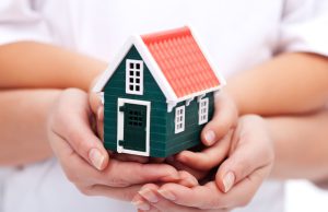 O Impacto da Moradia Digna na Autoestima: Por que Alguns Preferem Morar em Favelas