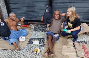 Contribuindo para a Mudança: Como Você Pode Ajudar uma ONG no Processo de Assistência à População em Situação de Rua Como ajudar uma pessoa em situação de rua