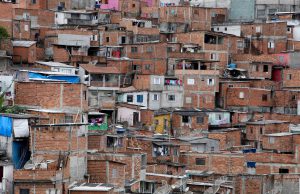 Desafios da Pobreza Extrema no Brasil: Uma Análise Estatística