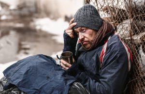 De Barriga Vazia Ninguém Aprende a Pescar”: A Complexidade da Situação de Rua e a Importância da Ajuda Alimentar