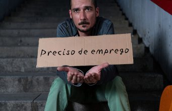 Desmistificando o Mito: Por Que os Moradores de Rua Não Querem Trabalhar?