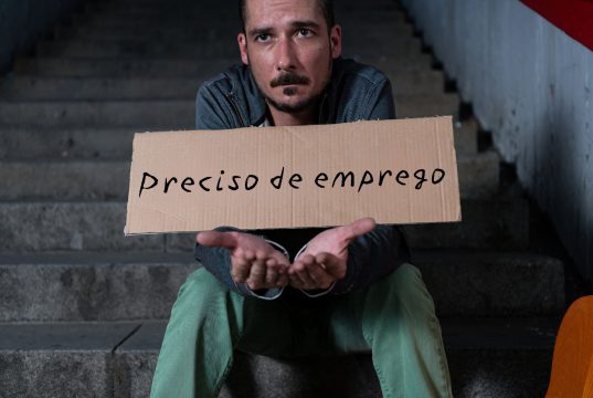 Desmistificando o Mito: Por Que os Moradores de Rua Não Querem Trabalhar?