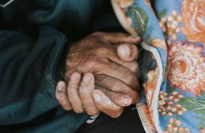 O Papel Vital das Pessoas na Proteção de Pessoas em Situação de Rua do Frio