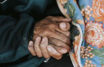 O Papel Vital das Pessoas na Proteção de Pessoas em Situação de Rua do Frio