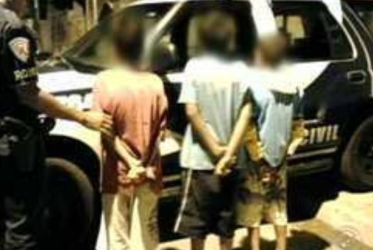 Por Que Muitas Crianças de Favelas São Facilmente Aliciadas para o Tráfico?