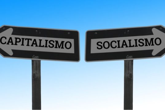 Socialismo e Capitalismo: Qual Modelo É Melhor para Combater a Pobreza?