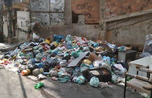 Por que as favelas são tão sujas? Repensando o Coletivo e o Ambiente