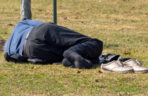 O Custo da População em Situação de Rua no Rio de Janeiro: Análise Econômica e Proposta de Solução pela Lei nº 14.821/2024