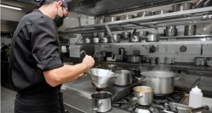 Fazer Sobrar para Doar: O Impacto Transformador da Generosidade Empresarial na Luta Contra a Fome